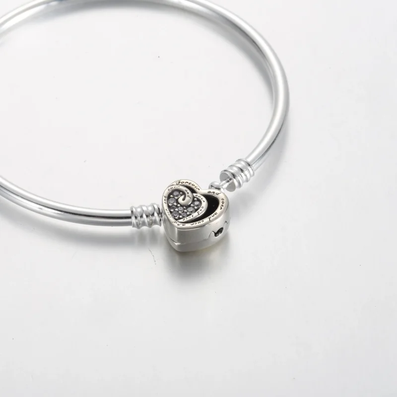 (bilde for) Pandora Moments Sammenflettede Evighet Hjerter Klemme Bangle - 591064C01 - Vis 5