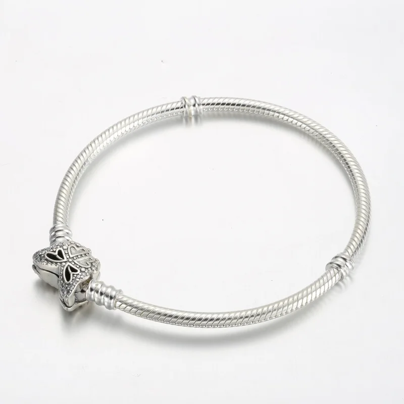 (bilde for) Pandora Moments Sommerfugl Klemme Slangekjedearmbånd - 590782C01 - Vis 3