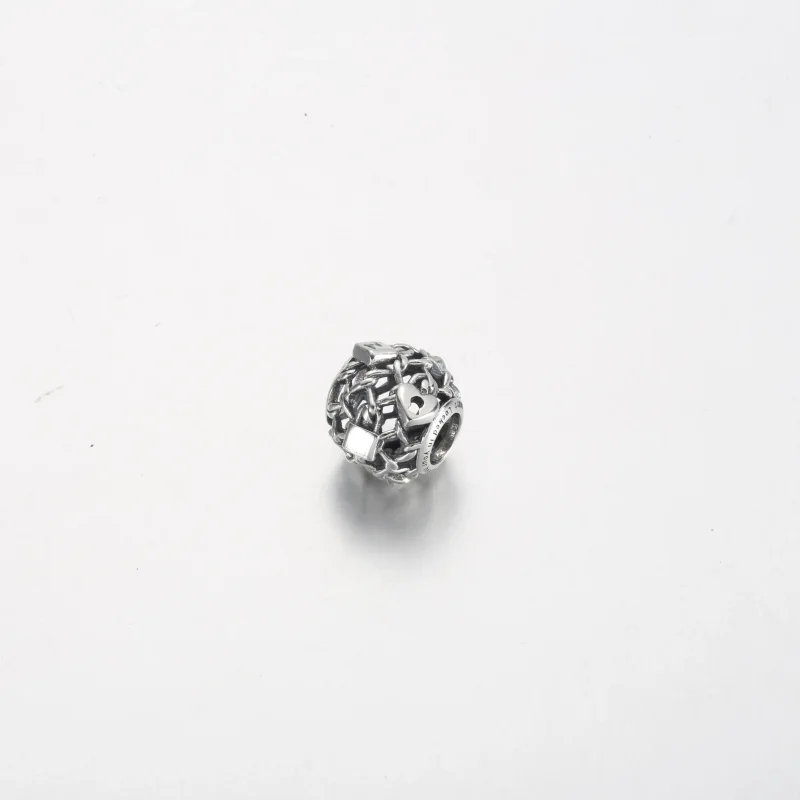 (bilde for) Pandora Openwork Kjedeledd Hengelås Charm - 790071C00 - Vis 2