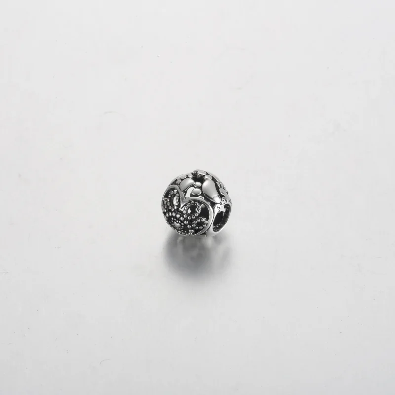 (bilde for) Pandora Pelsbaby Hjerter og Poteavtrykk Charm - 792248C00 - Vis 2