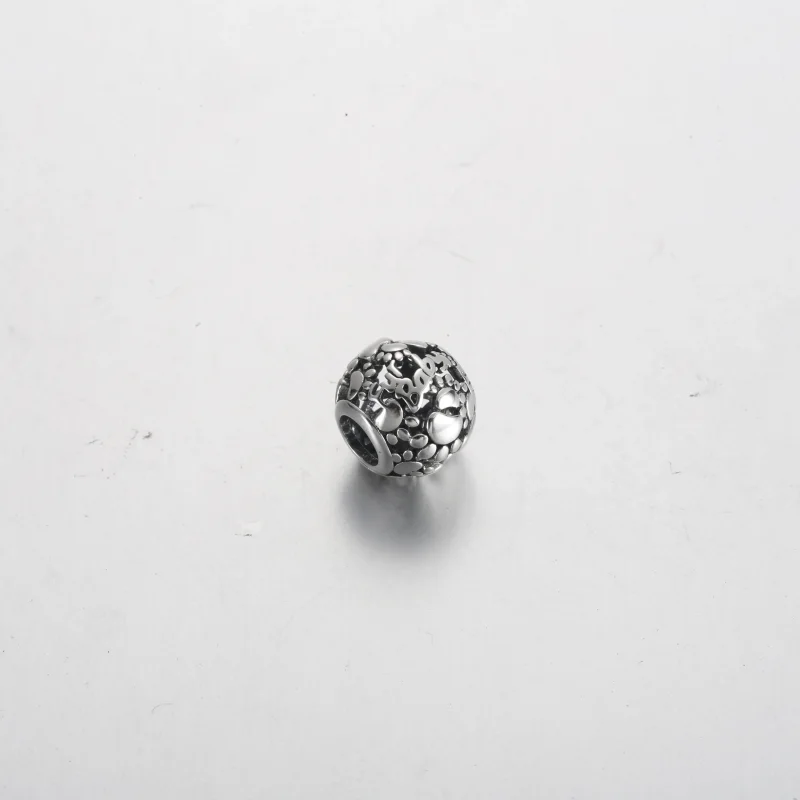 (bilde for) Pandora Pelsbaby Hjerter og Poteavtrykk Charm - 792248C00 - Vis 3