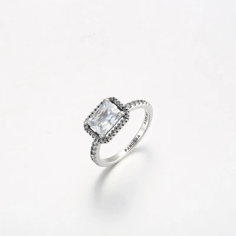 (bilde for) Pandora Rektangulær Funklende Sirkel Ring - 192391C01 - Vis 2