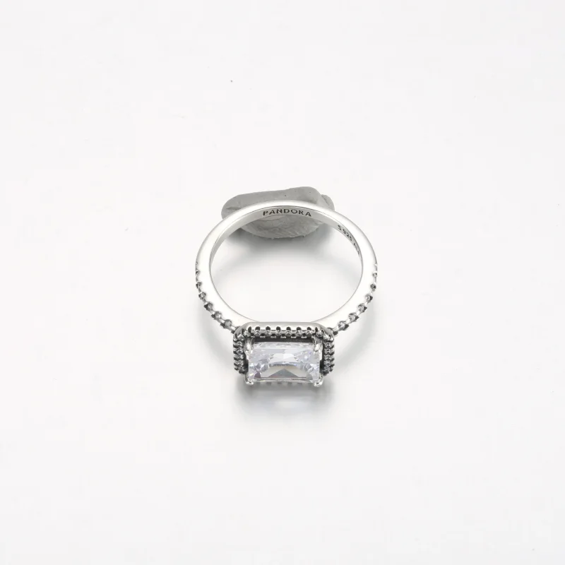 (bilde for) Pandora Rektangulær Funklende Sirkel Ring - 192391C01 - Vis 3