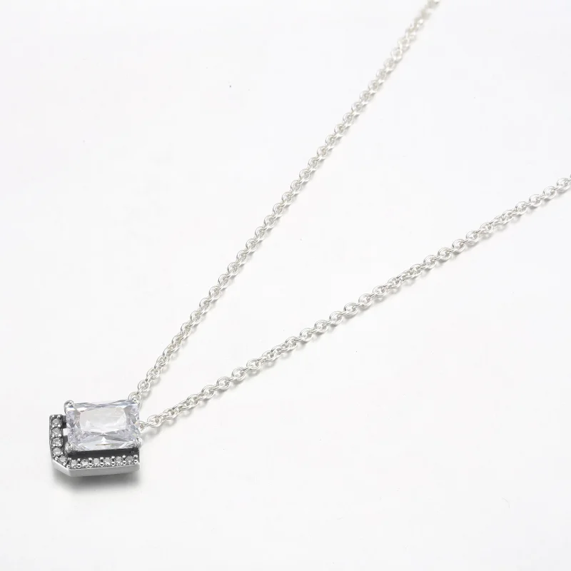 (bilde for) Pandora Rektangulært Funklende Sirkel Collier Halskjede - 392388C01 - Vis 2