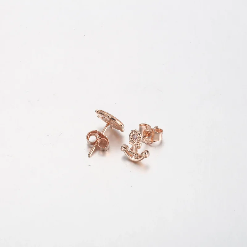 (bilde for) PANDORA Rose gull Glitrende ror og anker øredobber - PD-3739 - Vis 4