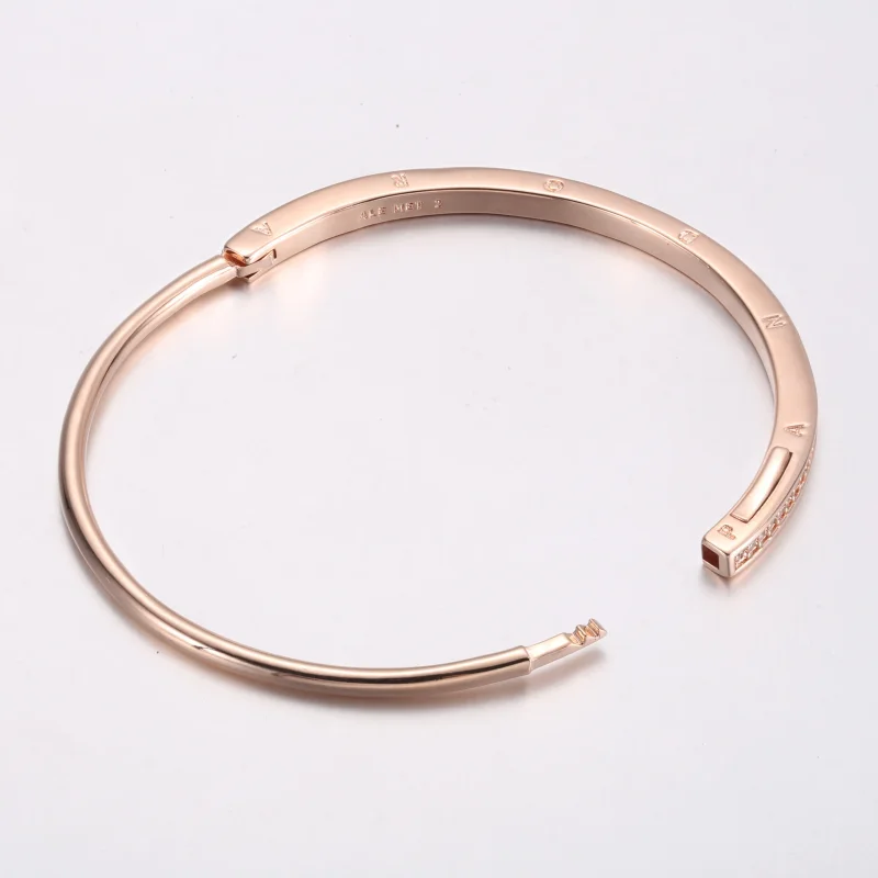 (bilde for) Pandora Signature I-D Pavé Bangle - 582313C01 - Vis 3