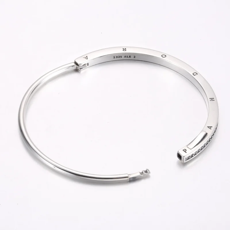 (bilde for) Pandora Signature I-D Pavé Bangle - 592313C01 - Vis 3