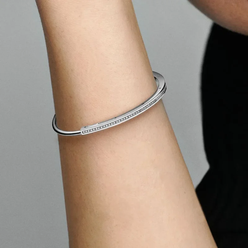 (bilde for) Pandora Signature I-D Pavé Bangle - 592313C01 - Vis 7