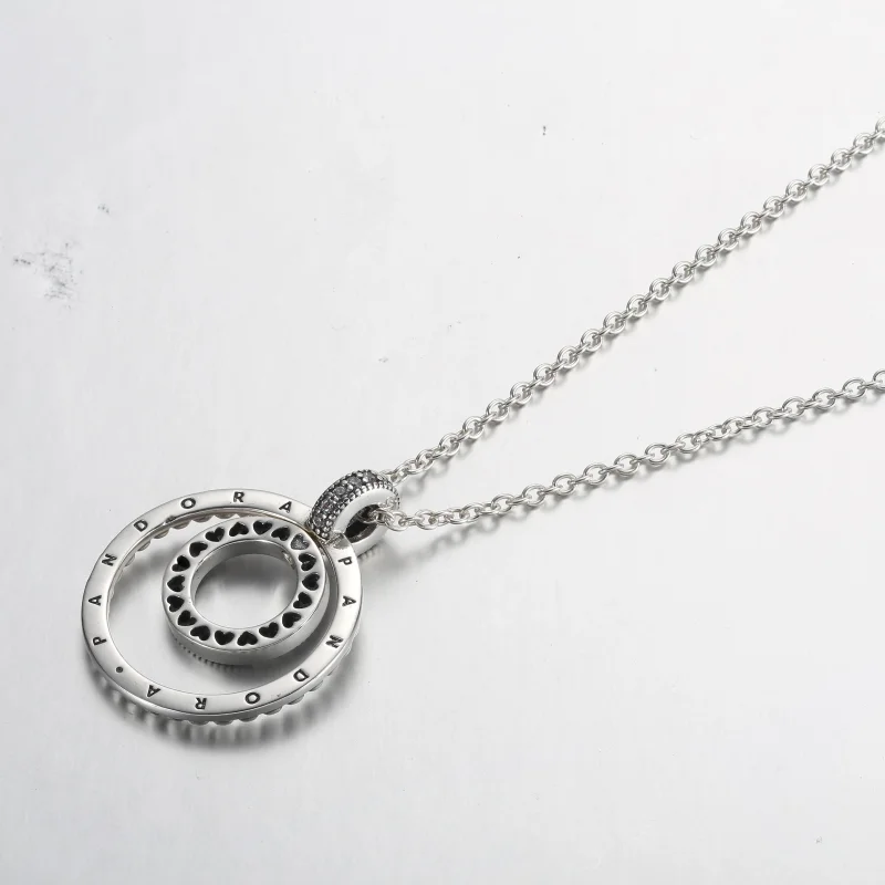 (bilde for) Pandora Signature Pavé og Sølvkuler Anheng og Halskjede - 392308C01 - Vis 3