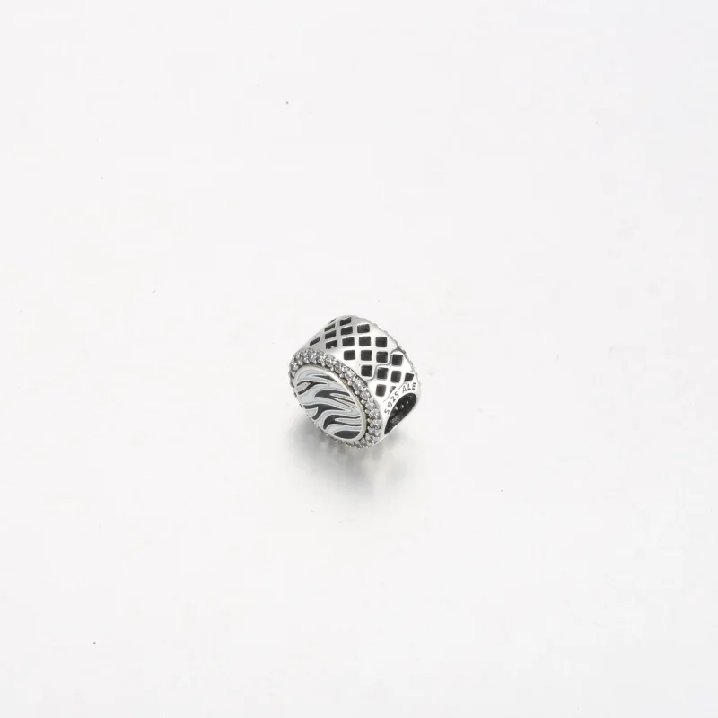 (bilde for) Pandora Zebra print sterling silver charm with clear cubic zirconia, white and b - Vis 4