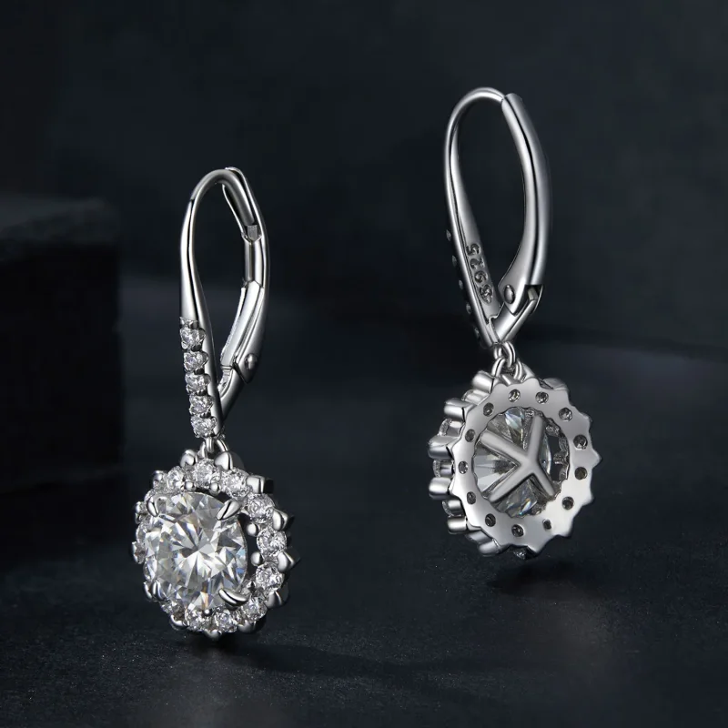 (bilde for) PANDORA Style Glitrende 1K Moissanite øredobber (to sertifikater) - MSE046 - Vis 2
