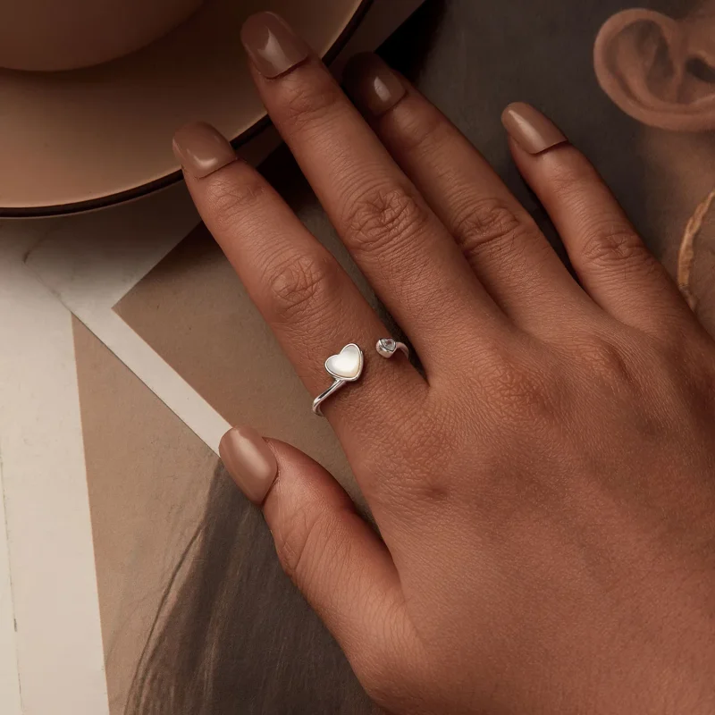 (bilde for) PANDORA-stil hjertebankende hvitt skall åpen ring - BSR520-E - Vis 6