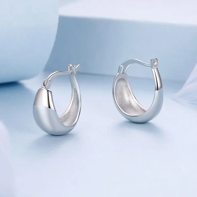 (bilde for) PANDORA Style, kraftig ørespenne i metall - BSE967 - Vis 3