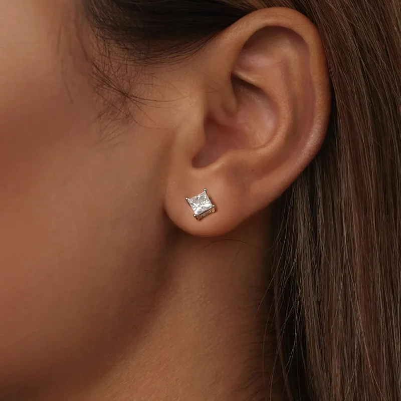 (bilde for) PANDORA Style Princess Moissanite øredobber (to sertifikater) - MSE047-L - Vis 5