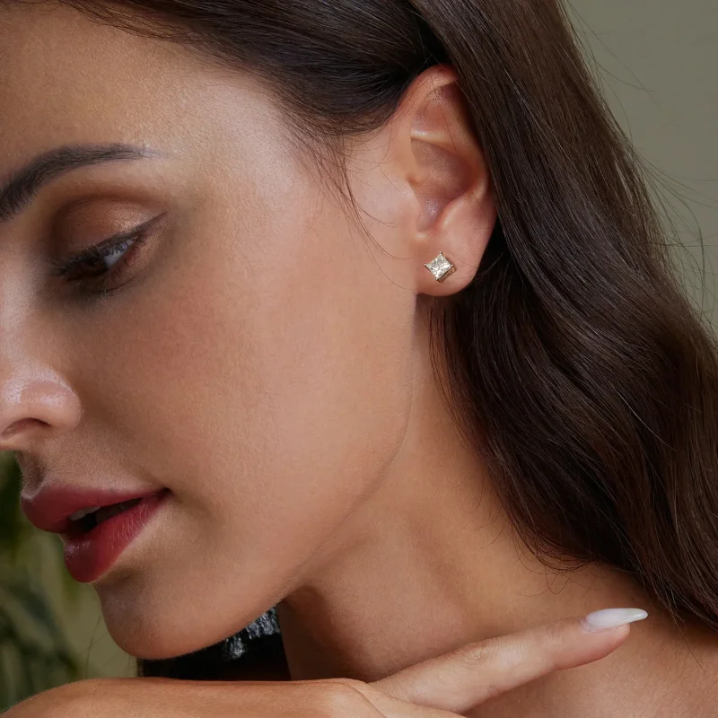 (bilde for) PANDORA Style Princess Moissanite øredobber (to sertifikater) - MSE047-L - Vis 7