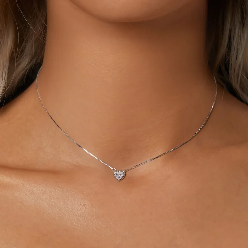 (bilde for) PANDORA Style utsøkt hjerteformet moissanite kragebein halskjede (ett sertifikat - Vis 5