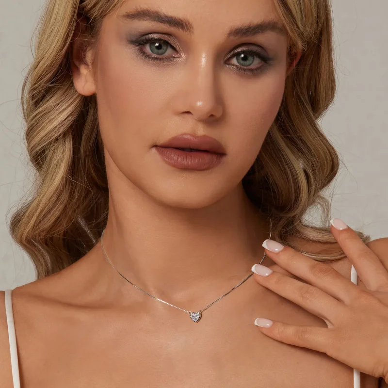 (bilde for) PANDORA Style utsøkt hjerteformet moissanite kragebein halskjede (ett sertifikat - Vis 6