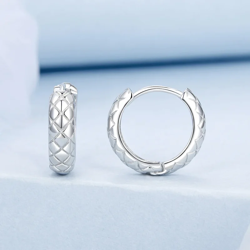 (bilde for) Øredobber med diamantmønster i PANDORA-stil - BSE983 - Vis 2