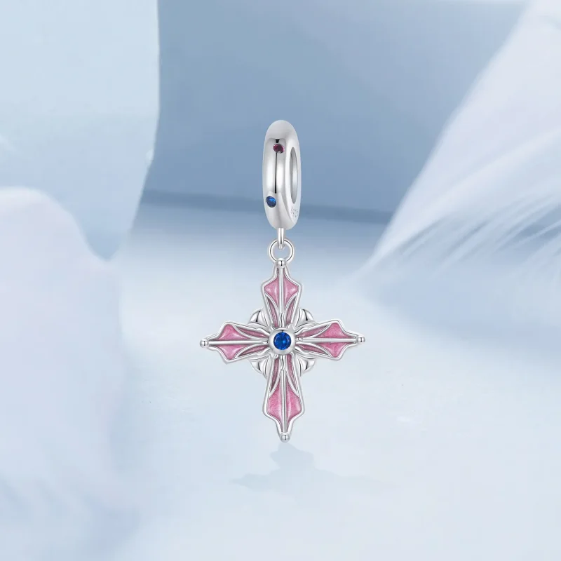 (bilde for) PANDORA Style Cross Pendant - BSC1023 - Vis 2