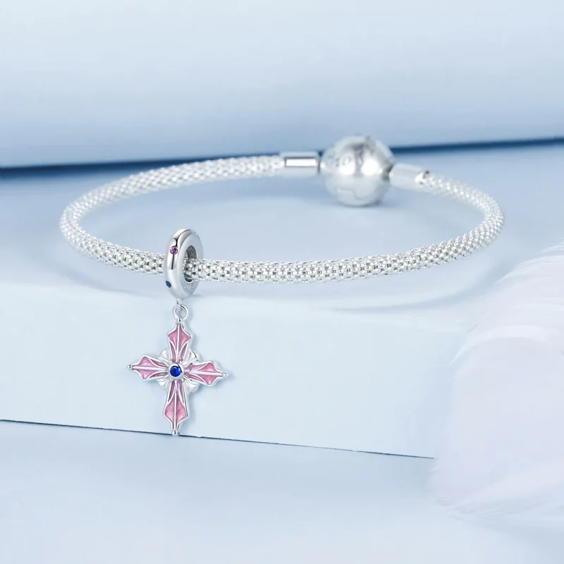 (bilde for) PANDORA Style Cross Pendant - BSC1023 - Vis 3