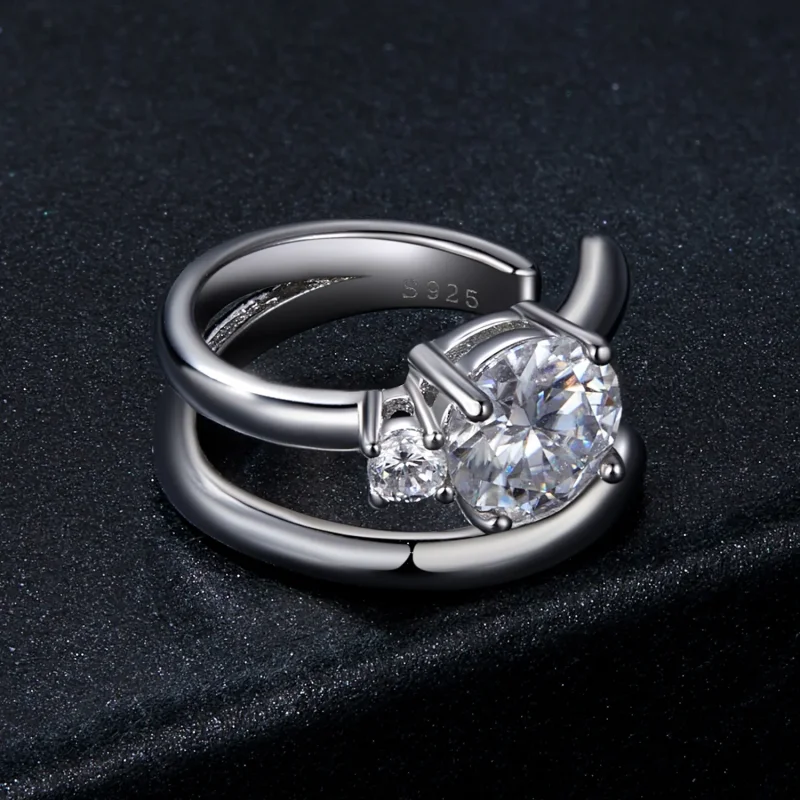 (bilde for) PANDORA Style Dobbel Moissanite-øremansjett (med ett sertifikat) - MSE058 - Vis 3