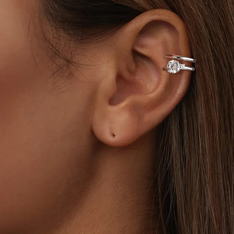 (bilde for) PANDORA Style Dobbel Moissanite-øremansjett (med ett sertifikat) - MSE058 - Vis 6
