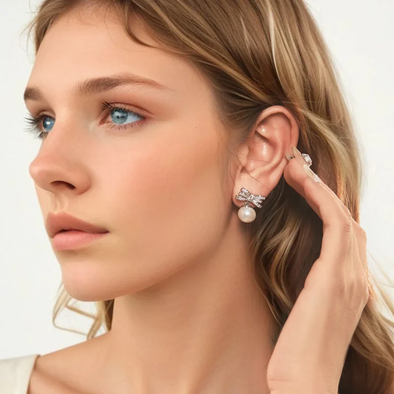(bilde for) PANDORA Style Sløyfe Perleøredobber - YIE247 - Vis 7