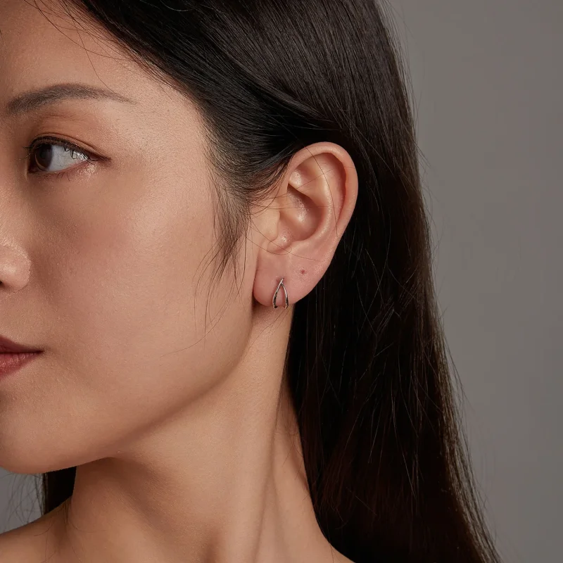 (bilde for) PANDORA Style Utsøkt ørespenne i sølv - BSE1053 - Vis 9