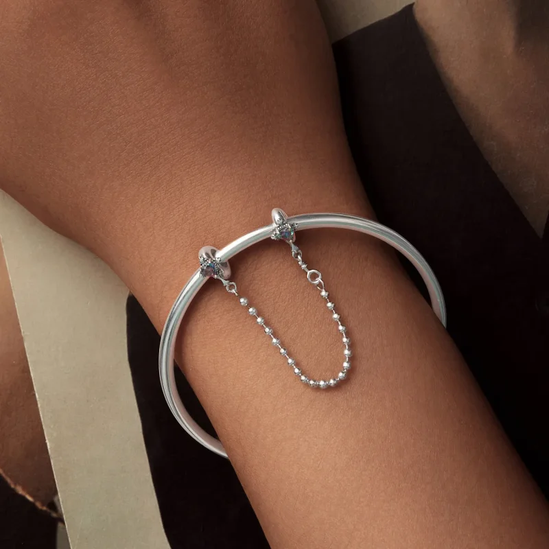 (bilde for) PANDORA Style Vintage Cross Silikon sikkerhetskjede - BSC1060 - Vis 5