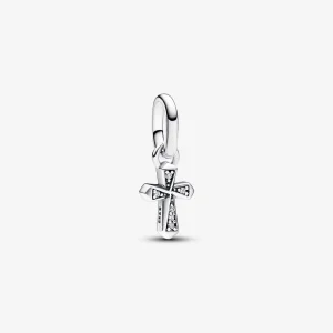 (bilde for) Pandora ME Funklende Kors Minianheng - 793044C01