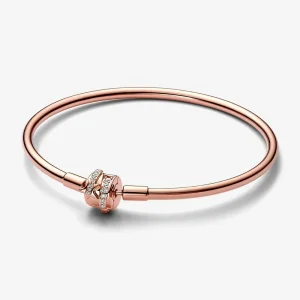 (bilde for) Pandora Moments Bangle med Lås med Funklende Stjerneskudd - 582734C01