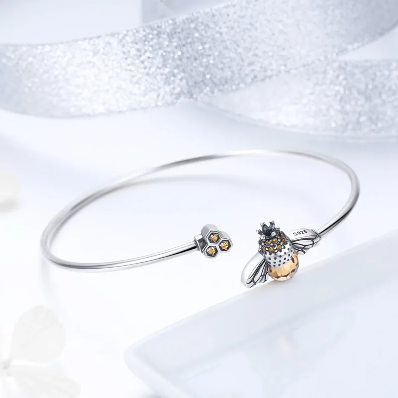 (bilde for) Pandora Style Silver Story of The Bee Open Bangle - SCB104 - Vis 3