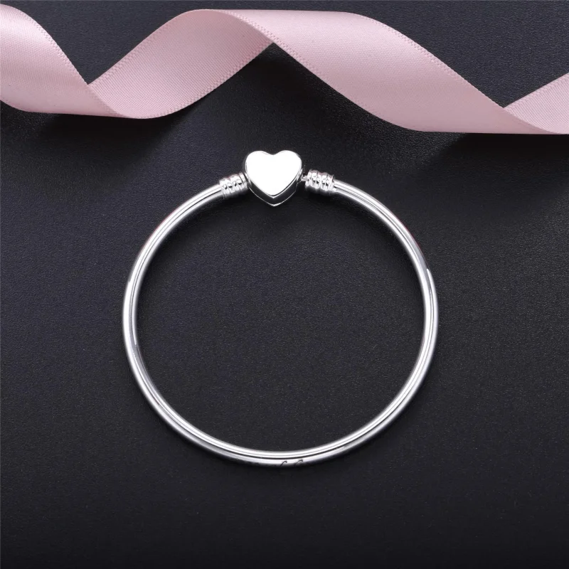 (bilde for) Pandora Moments Silver Bangle, Wishful Heart - 590729CZ - Vis 3