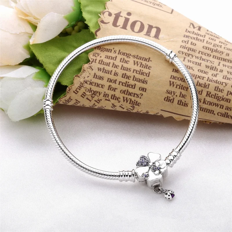(bilde for) Pandora Moments Silver Bracelet, Wildflower Meadow Clasp - 597124NLC - Vis 2