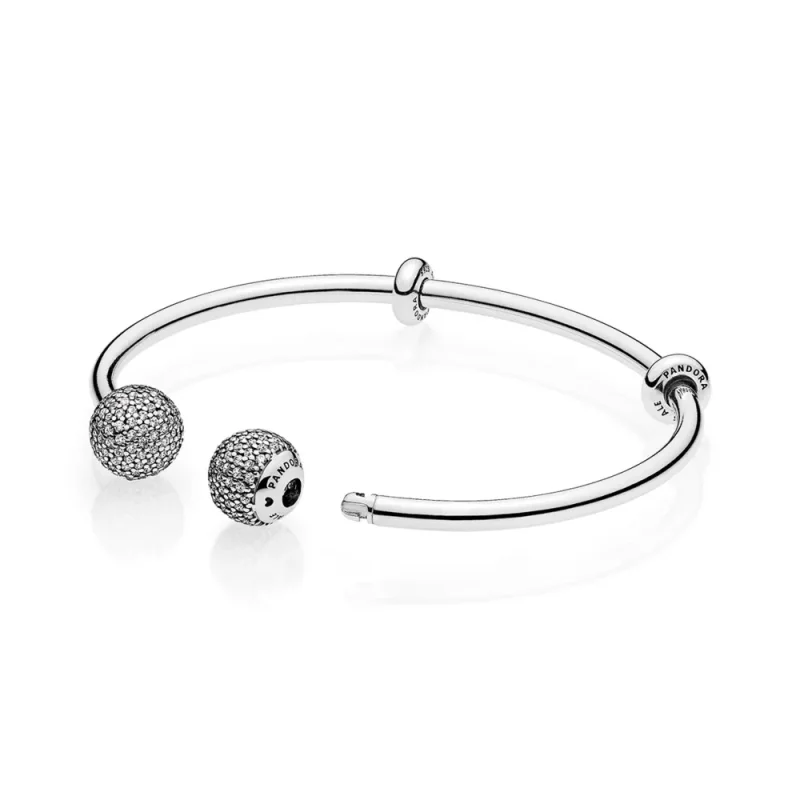 (bilde for) Pandora Moments Silver Open Bangle, Pavé Caps - 596438CZ - Vis 2