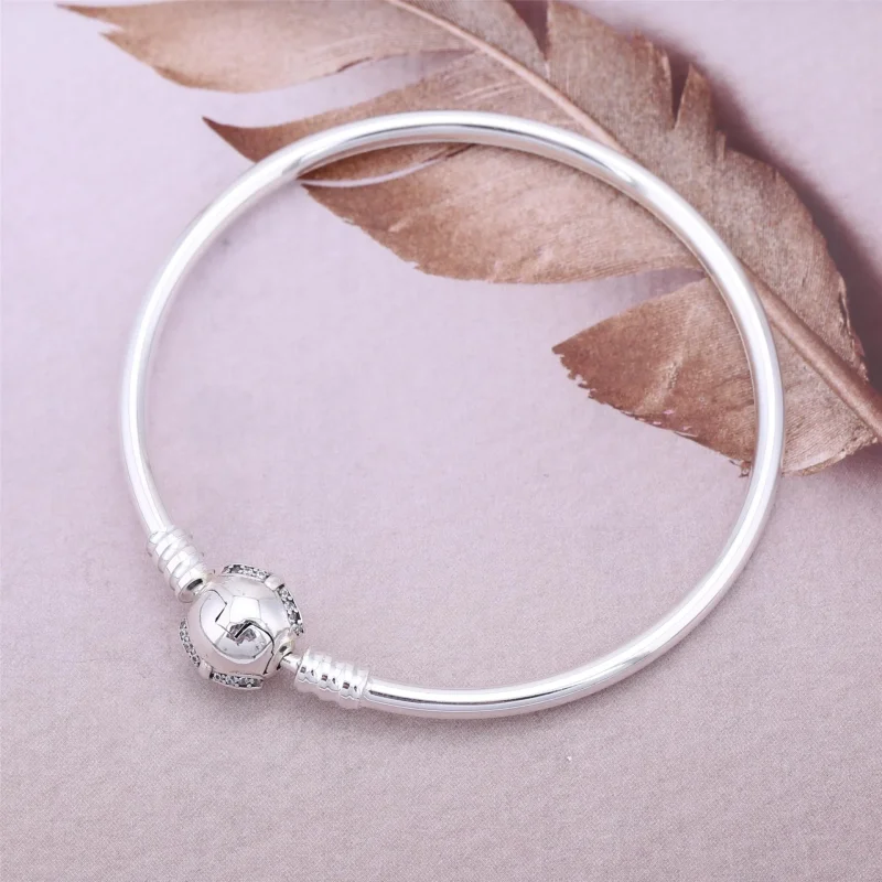 (bilde for) Pandora Moments sølvbangle, delikat sløyfe - 590724CZ - Vis 3