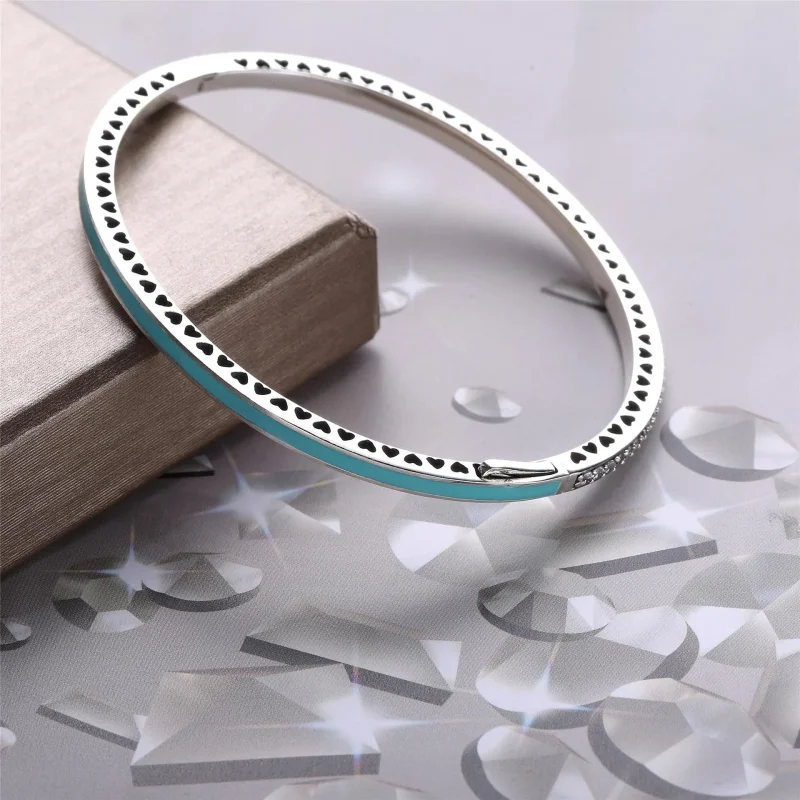 (bilde for) Radiant Hearts of PANDORA Bangle Armbånd, Bright Mint Enamel & Clear CZ - 590537 - Vis 3