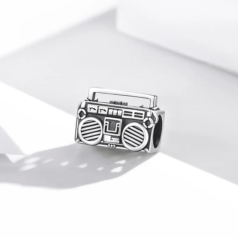 (bilde for) Pandora Style Silver Vintage Radio Charm - SCC1873 - Vis 2
