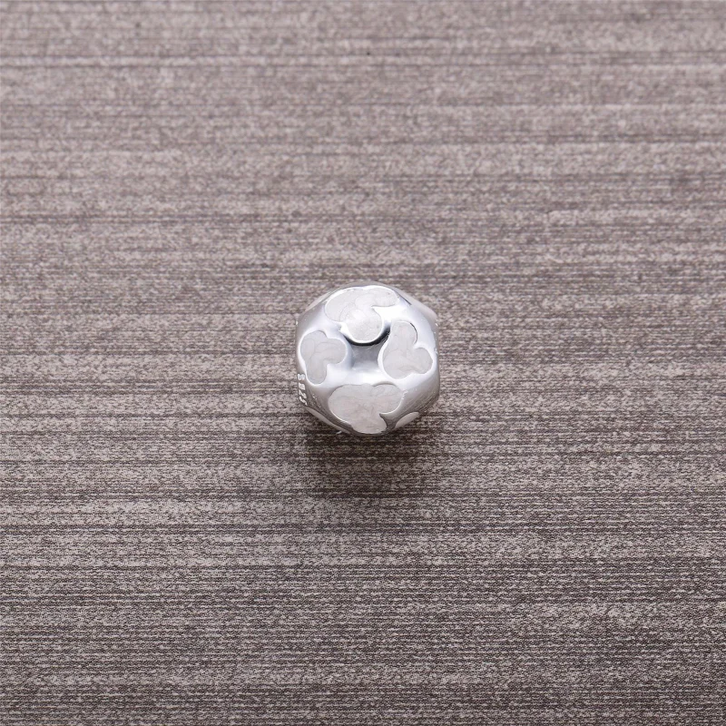 (bilde for) Mikke Mus Mother of Pearl Icon Charm av PANDORA - 7501057370023P - Vis 2