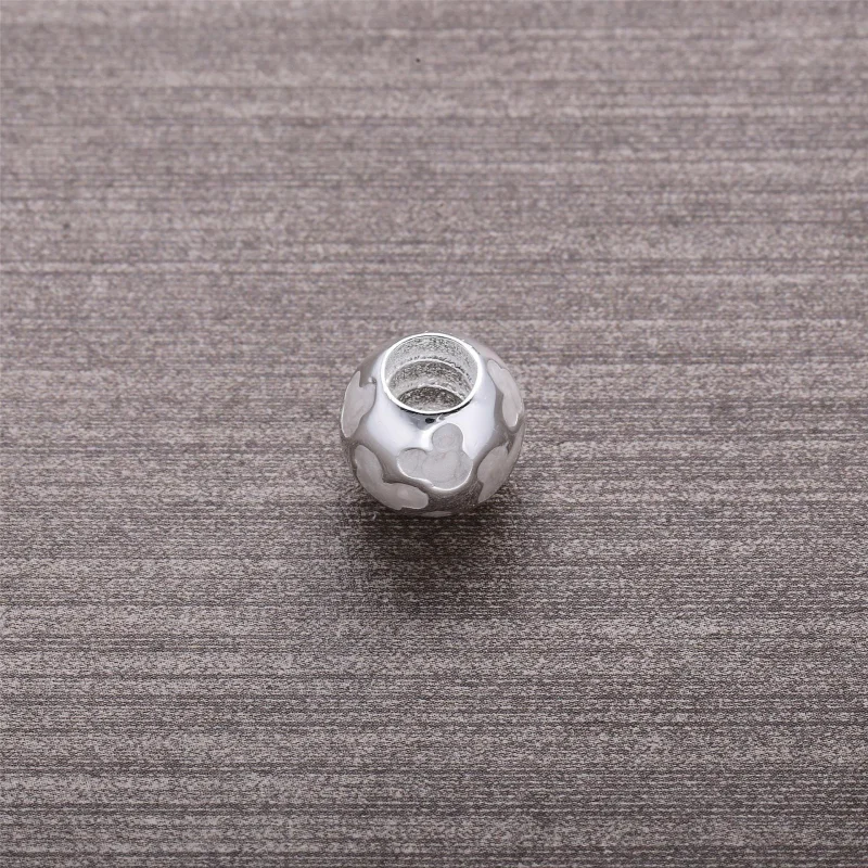 (bilde for) Mikke Mus Mother of Pearl Icon Charm av PANDORA - 7501057370023P - Vis 3