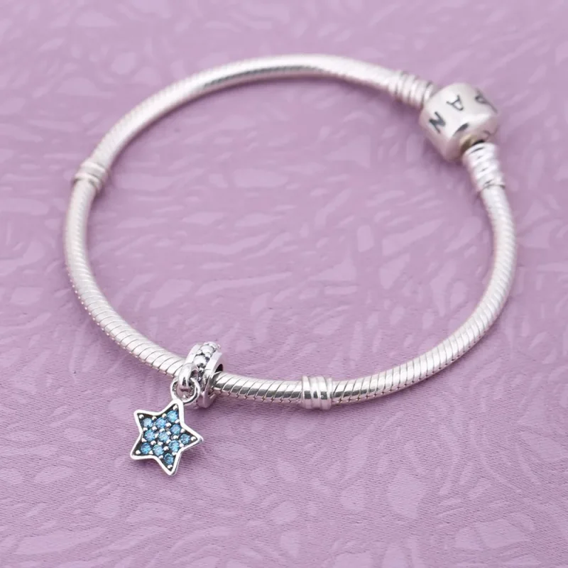 (bilde for) Pandora Blå pavé stjerne, hengende charm - 791024CZB - Vis 2