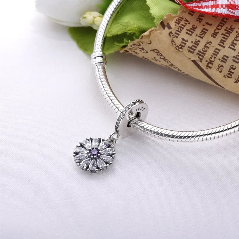 (bilde for) Pandora Blomstergull dingler med klare cubic zirconia - 751002CZ - Vis 4