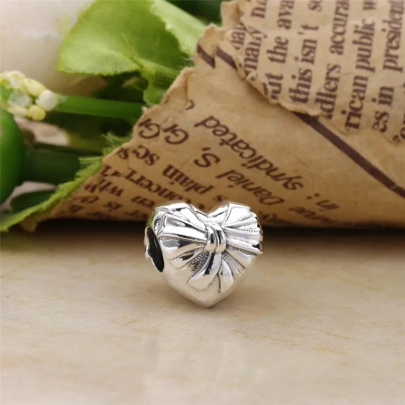 (bilde for) Pandora Brilliant Heart Bow Charm - 797303 - Vis 2