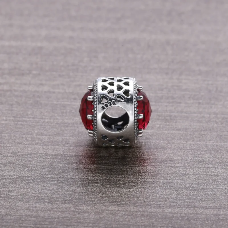 (bilde for) Pandora Cerise Radiant Hearts Charm - 791725NCC - Vis 3
