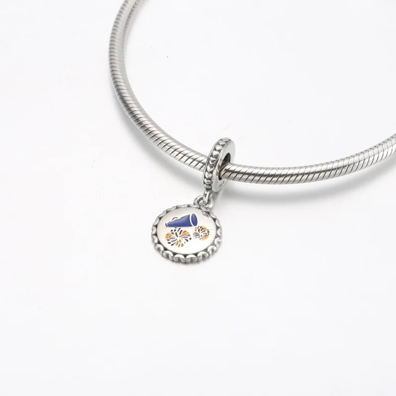 (bilde for) PANDORA Cheerleader Dangle Charm - ENG792018_13 - Vis 4