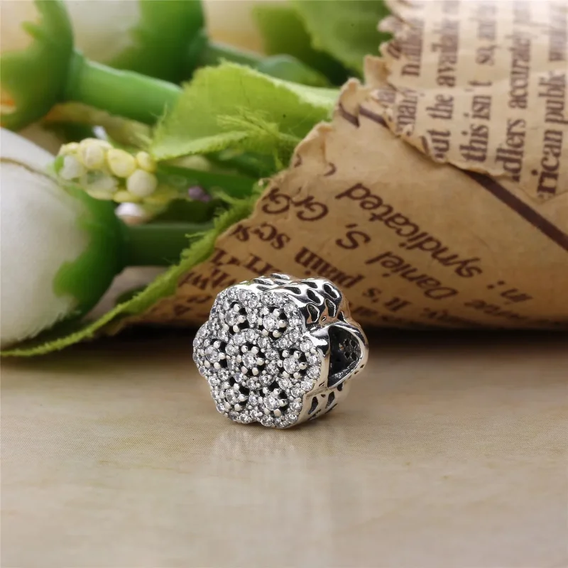 (bilde for) PANDORA Crystalized Floral Charm, Clear CZ - 791998CZ - Vis 3