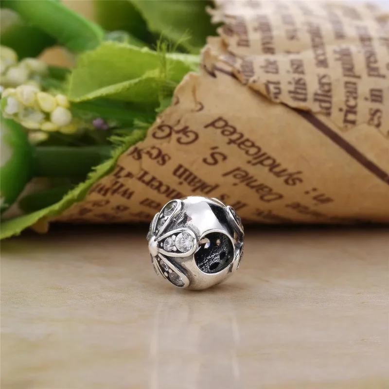 (bilde for) PANDORA Dazzling Daisies Clip Charm - 791493CZ - Vis 4