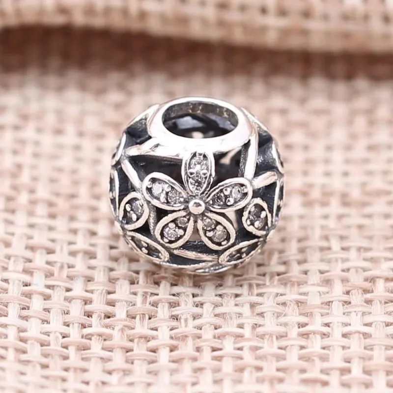 (bilde for) Pandora Dazzling Daisy Meadow Charm - 791492CZ - Vis 2