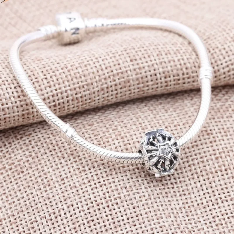 (bilde for) Pandora Disney Frozen snowflake openwork silver charm with cubic zirconia - 7915 - Vis 2