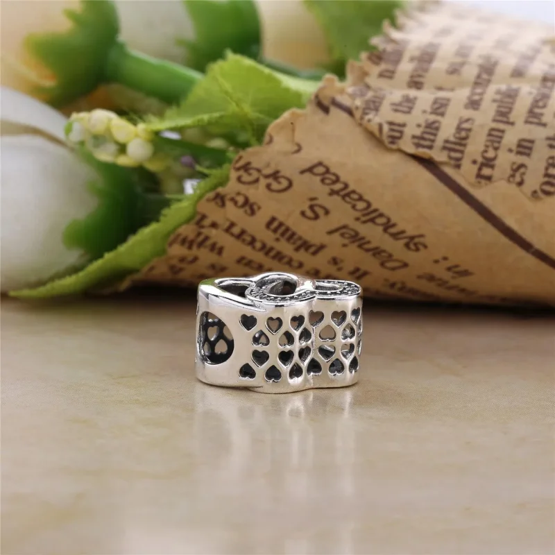 (bilde for) PANDORA Entwined Love Silver Heart Charm - 791880cz - Vis 4